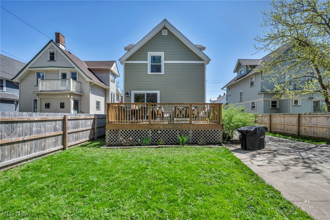 1250 Saint Charles Avenue, Lakewood, Ohio image 42