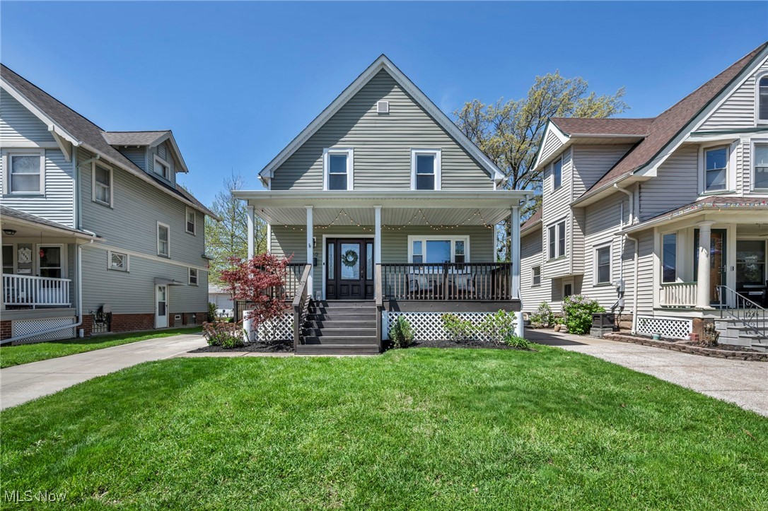 1250 Saint Charles Avenue, Lakewood, Ohio image 2