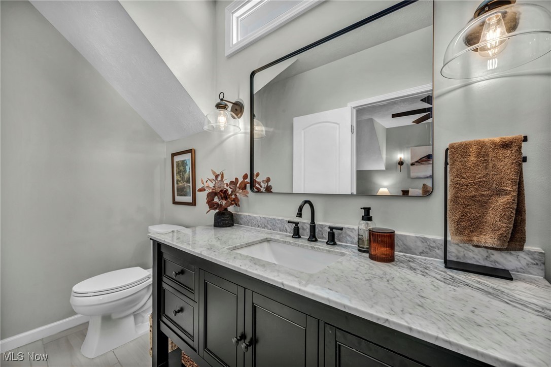 1250 Saint Charles Avenue, Lakewood, Ohio image 28