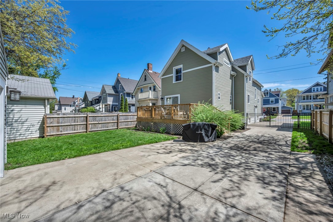 1250 Saint Charles Avenue, Lakewood, Ohio image 41
