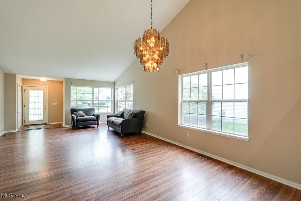 136 Kensington Court, Aurora, Ohio image 13