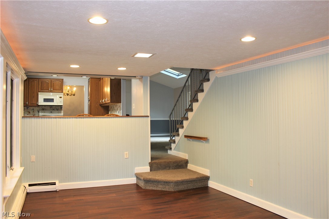 Myrlin Heights - Residential