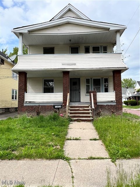 Apartment For Rent - 12029 Griffing Avenue #2<br/> Cleveland, OH 44120