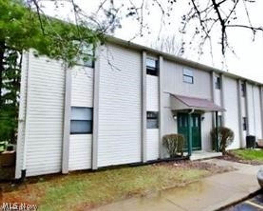 2BR,1BA upstairs apartment available in the Waters Edge sub-division. There is a coin operated washer and dryer and extra storage space available in the basement of the unit for the tenants use. Tenant to pay for electric, cable, and phone. No Pets Allowed. Section 8 Approved. Security deposit and first months rent due prior to move in. All applicants subject to a credit and background check.