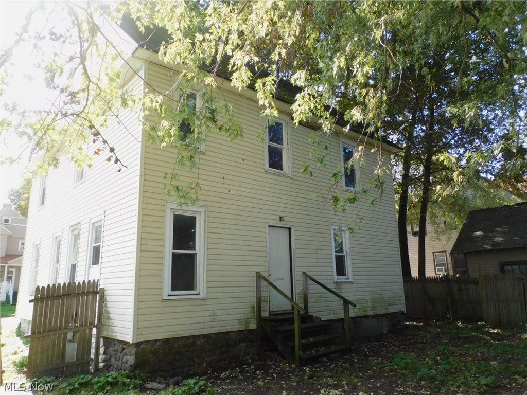 543 W 40th Street