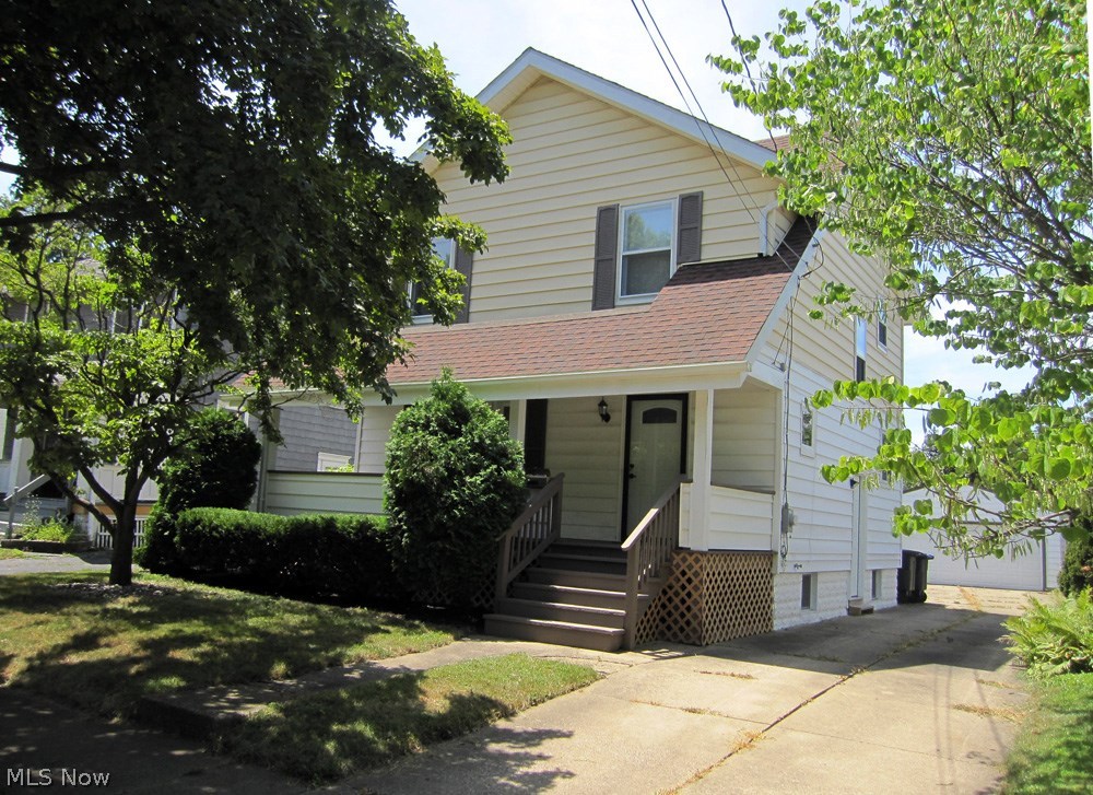 Completely renovated Colonial top to bottom! There's nothing to do here but move in...Great curb appeal in nice neighborhood. Remodeled and expanded kitchen features red oak cabinets, 3d formica countertops. All new stainless steel appliances including range/oven, refrigerator, and built in microwave. There's a an added kitchen pantry and built in breakfast bar. Allure brand laminate flooring in kitchen, dining room and entry. All new multi shade fashion carpet in living room, bedrooms, hall and stairs.Oil rubbed lighting fixtures throughout. Entire home has newer vinyl replacement windows that are double hung and easy to clean. Over 50 % of this interior has been professionally drywalled and the 1st floor has gorgeous 5 3/4 base trim. Both front and side doors to the outside are new (steel). Beautiful and large bathroom, new in 2015, features, linen closet, tub surround, vanity, mirror and lighting, plumbing hardware and custom ceramic flooring. Duct work has been updated. Landscape a