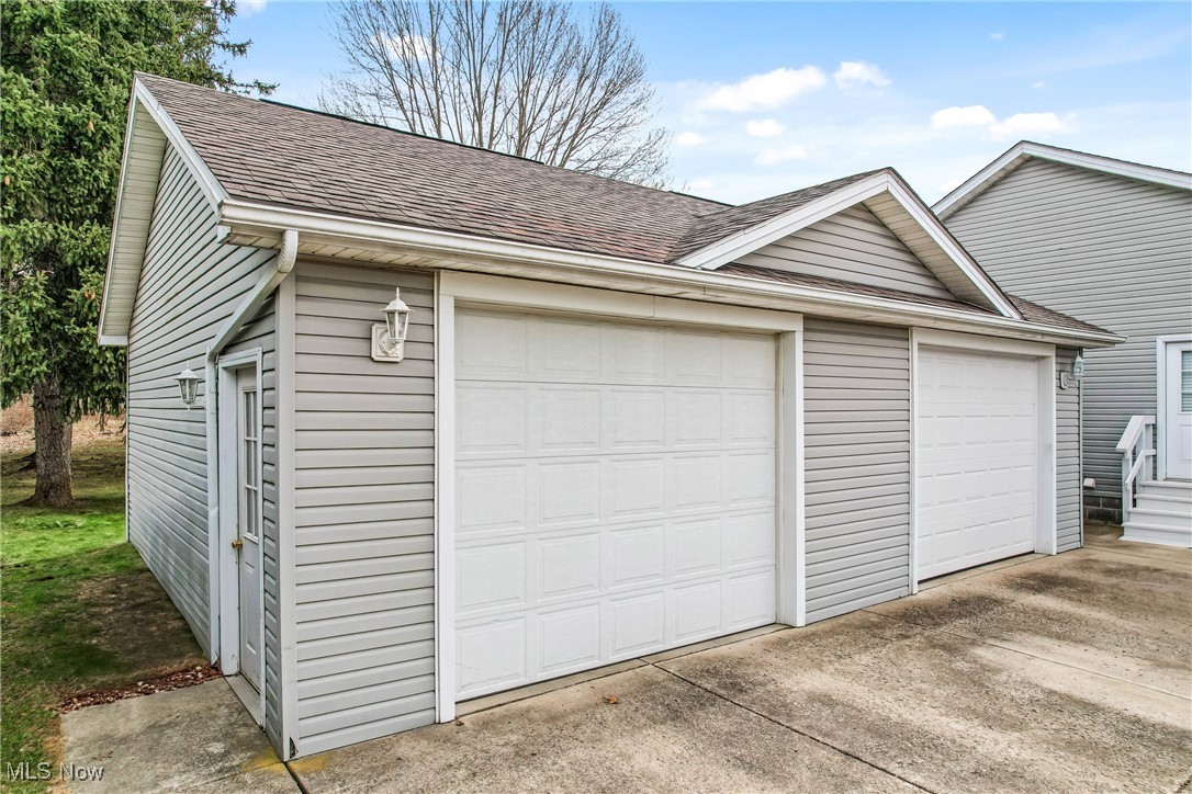 Youngstown, Ohio 44505, United States, 6 Bedrooms Bedrooms, ,4 BathroomsBathrooms,Residential,Active,94707