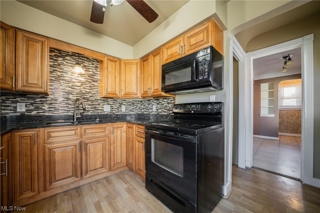 Bungalow - Residential