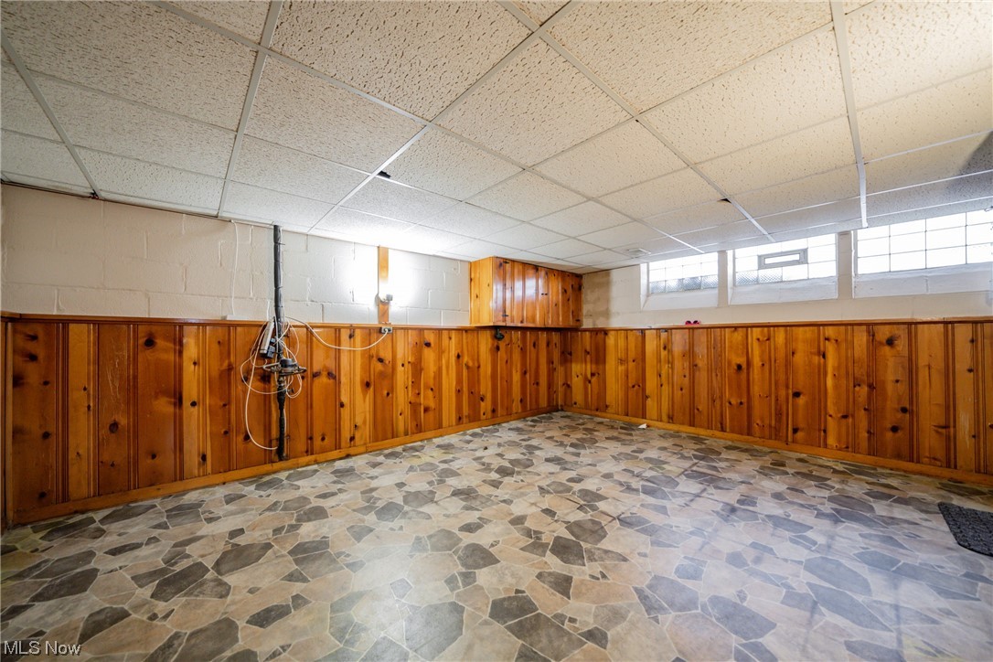 Bungalow - Residential