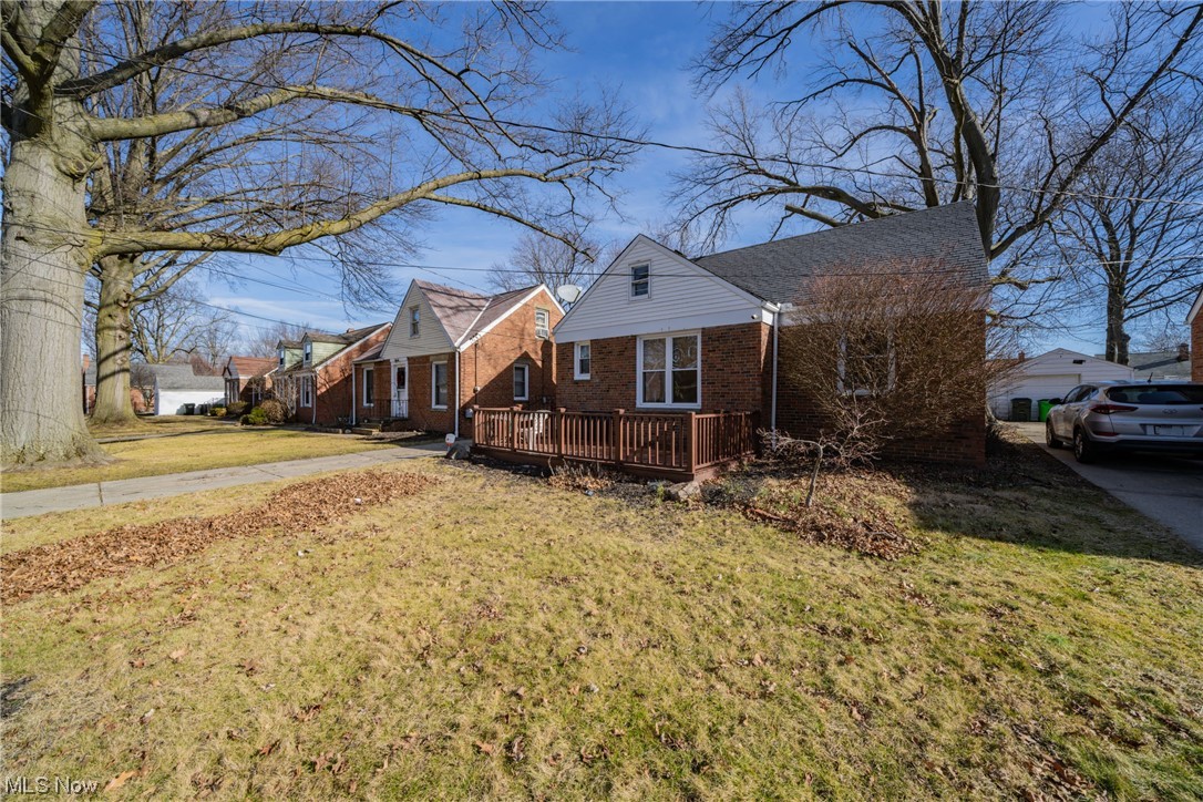 Bungalow - Residential