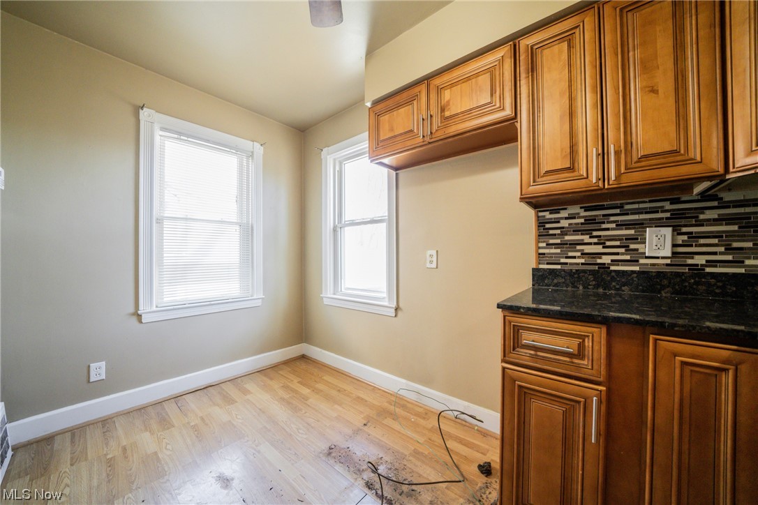 Bungalow - Residential