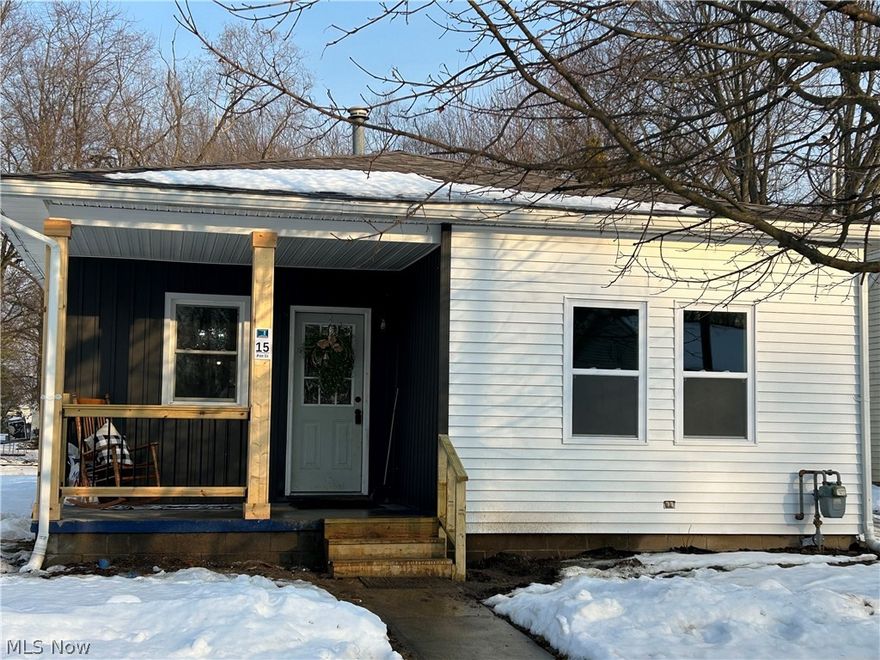 Move right into this beautifully remodeled 3-bedroom, 1.5-bath ranch in Norwalk! Updates include new flooring throughout, granite countertops, new appliances, and new windows. The layout offers easy one-floor living, and the new rear deck adds great outdoor space for entertaining or unwinding. A perfect blend of modern updates and everyday convenience. Also included is a home warranty for added protection. 
Seller is a licensed real estate agent in OH