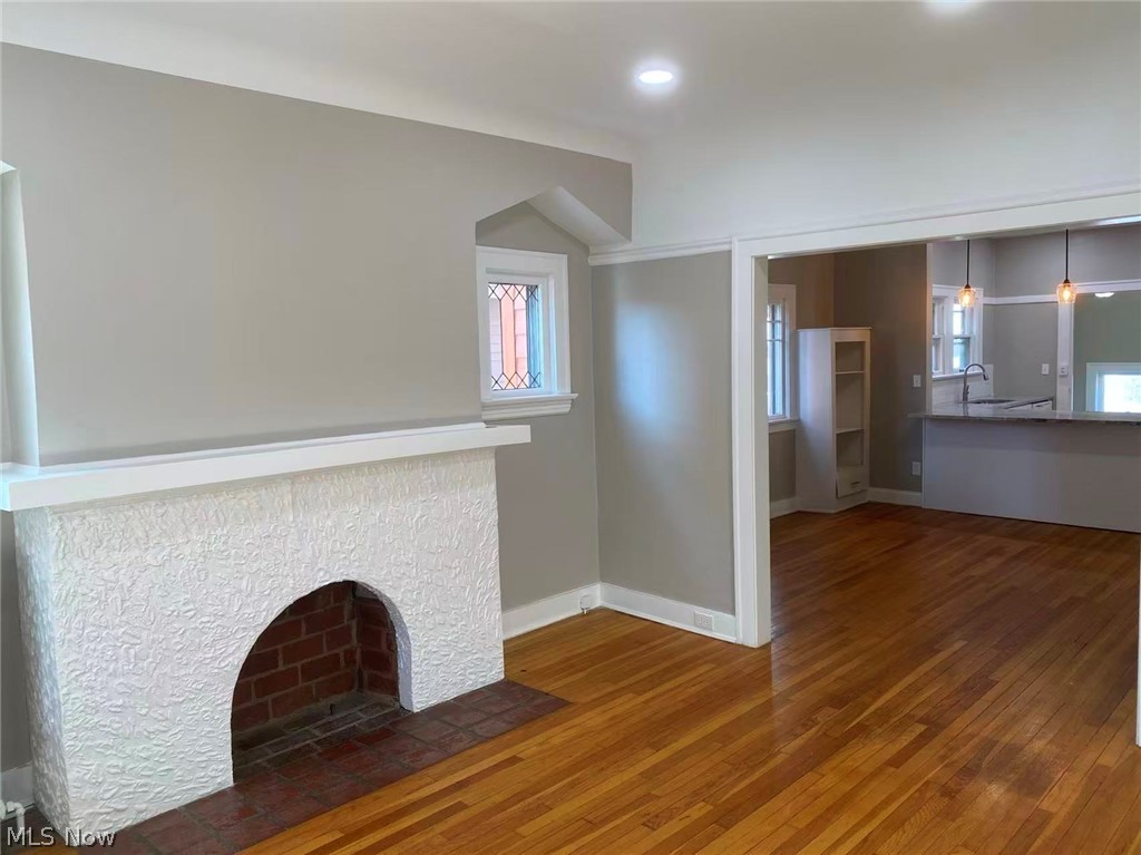 2580-2582 Colchester Road