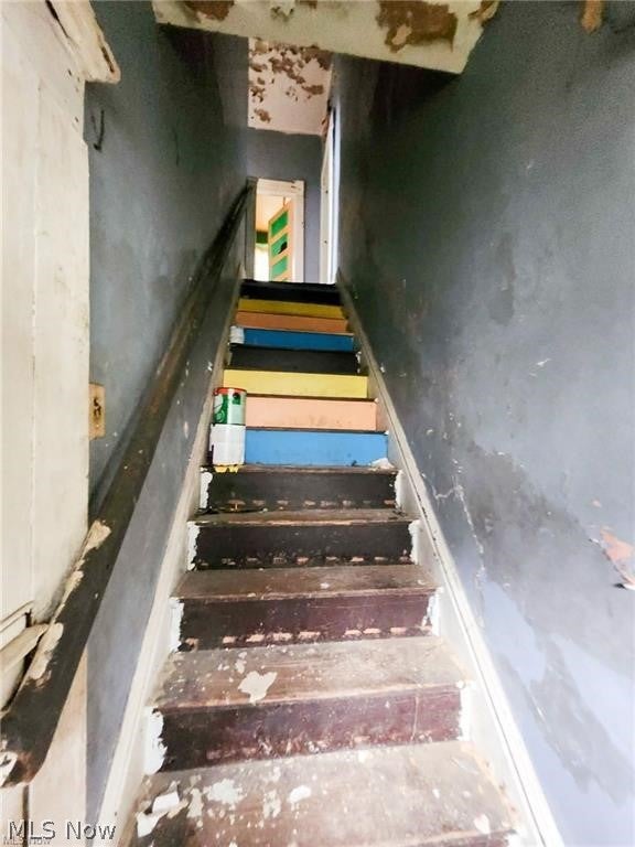 103 Circle Ave