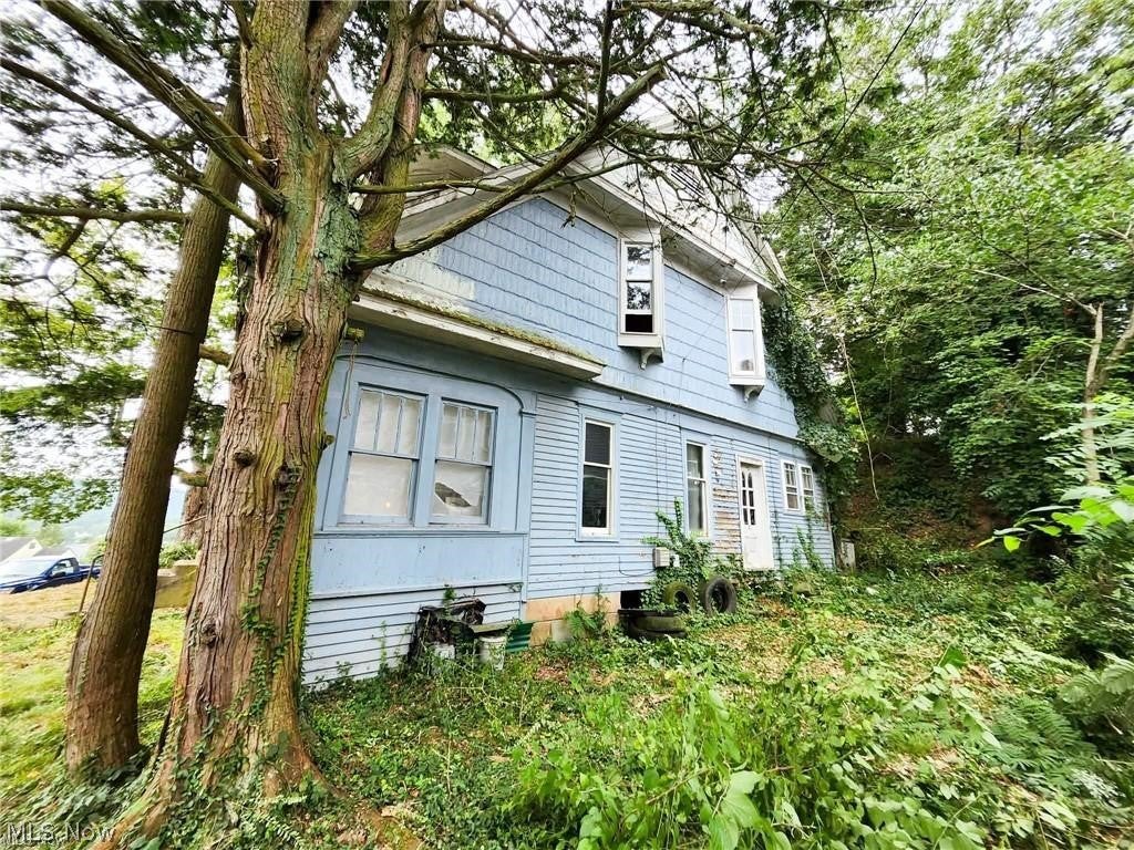 103 Circle Ave