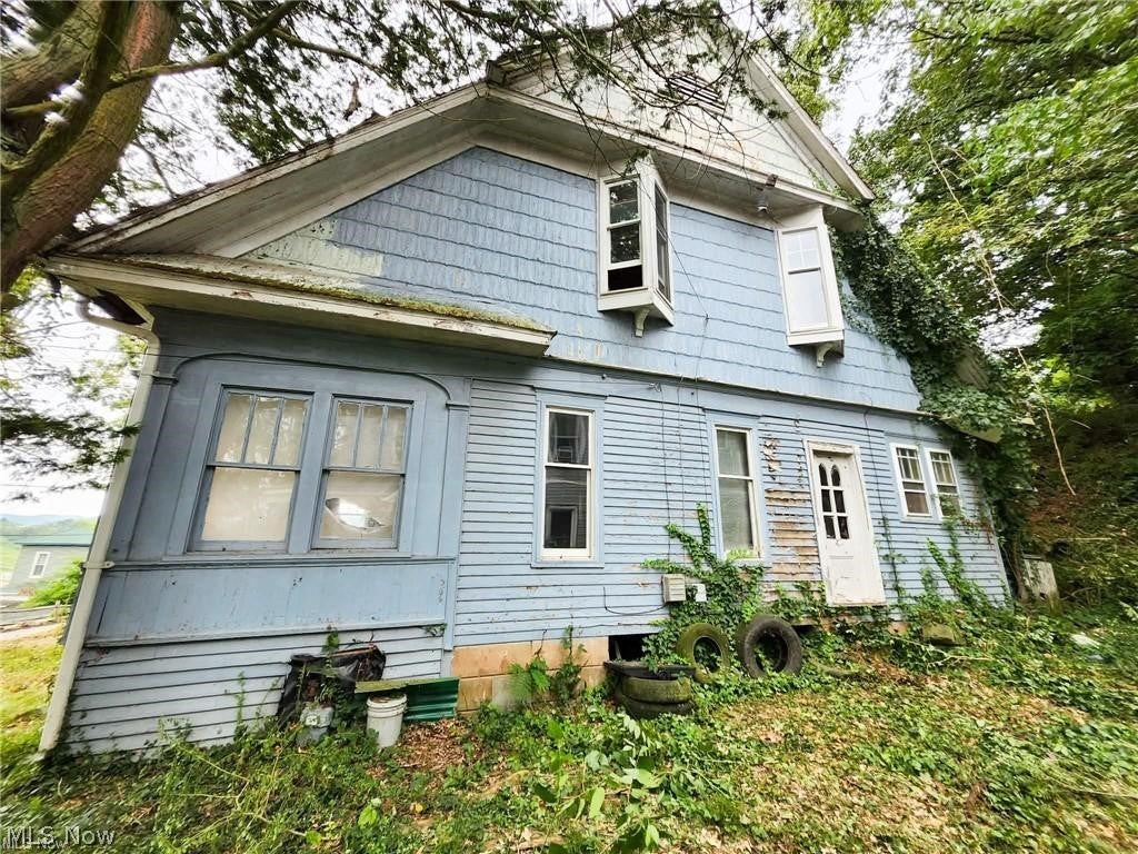 103 Circle Ave