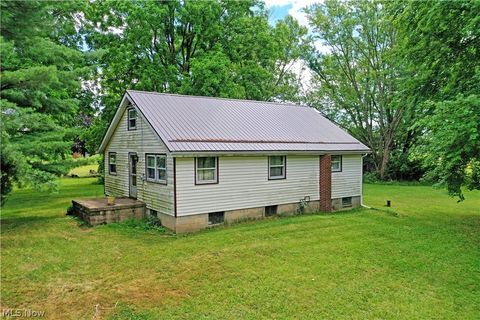 Tiny photo for 3521 Goldner Lane SW, Warren, OH 44481 (MLS # 5220576)