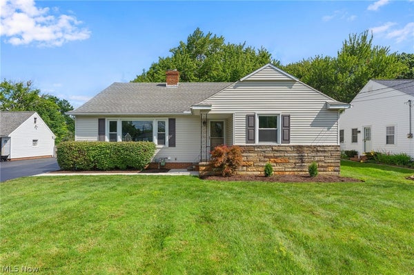 6207 HIGHLAND RD, CLEVELAND, OH 44143 - Image bce2ff6cb4145af9954fded2e27bff8d/206024238