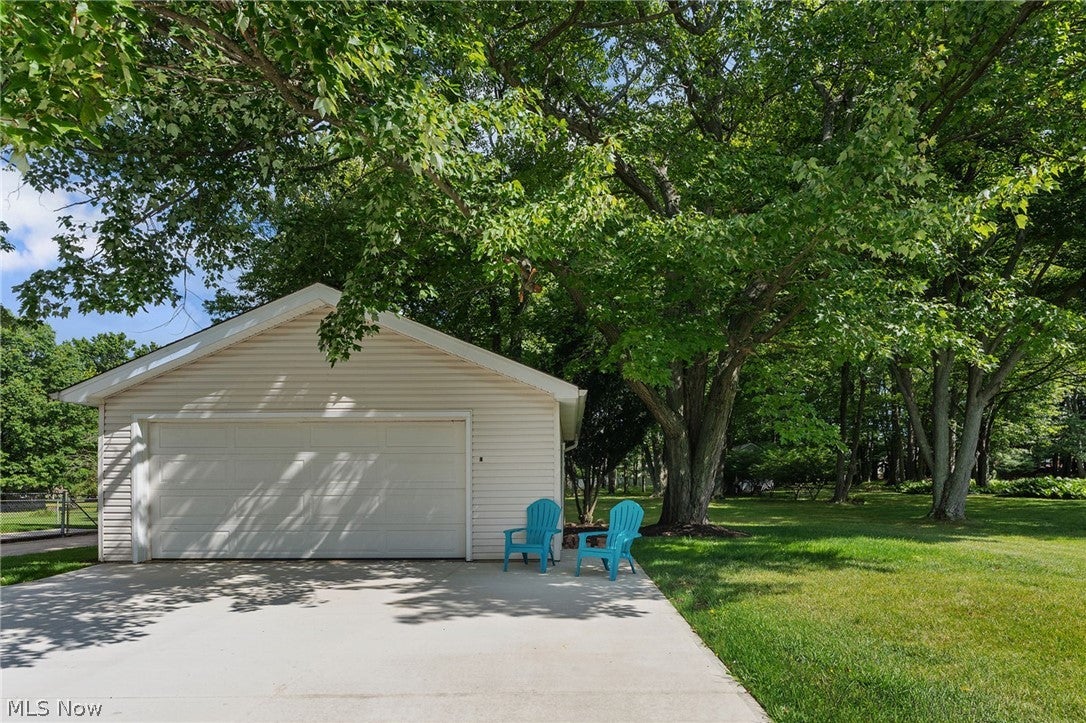 6207 Highland Road