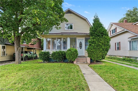 Photo for 346 W Indiana Avenue