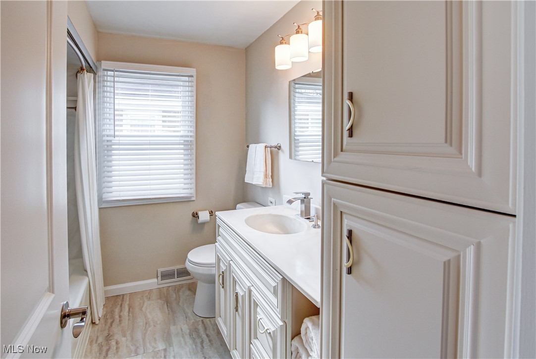 S H Kleinman Realty Cos Briar - Residential