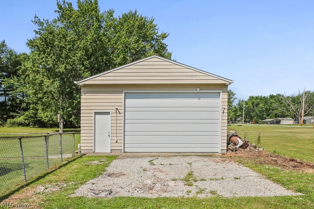 2074 Samuel Drive