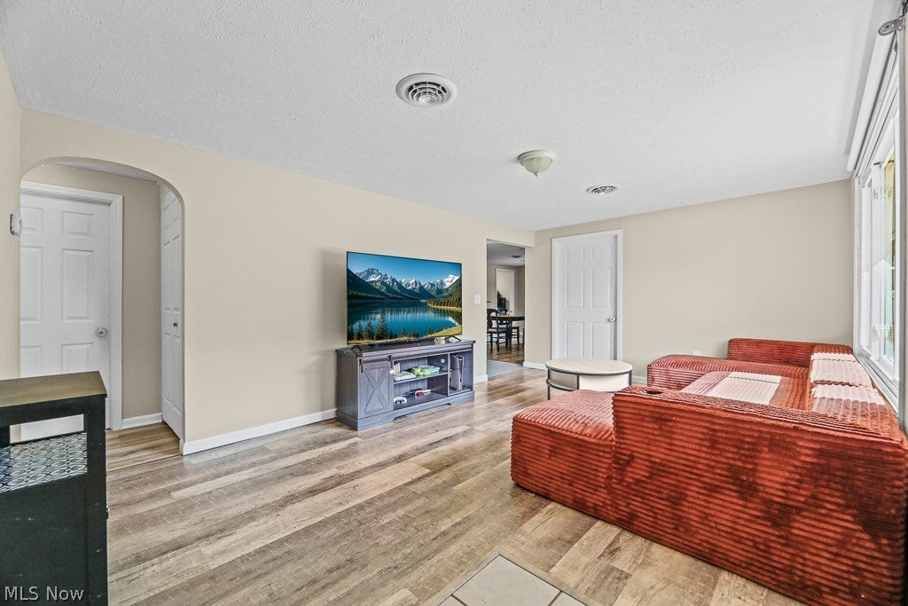2074 Samuel Drive