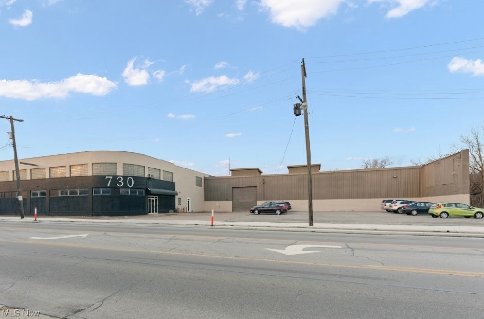 City/Youngstown - Commercial Sale
