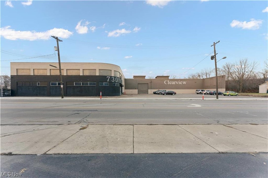 City/Youngstown - Commercial Sale