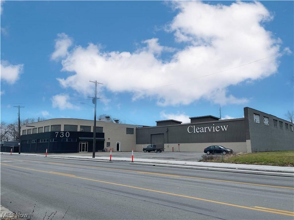 City/Youngstown - Commercial Sale