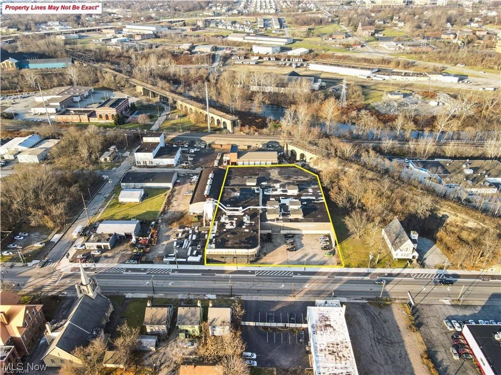 City/Youngstown - Commercial Sale