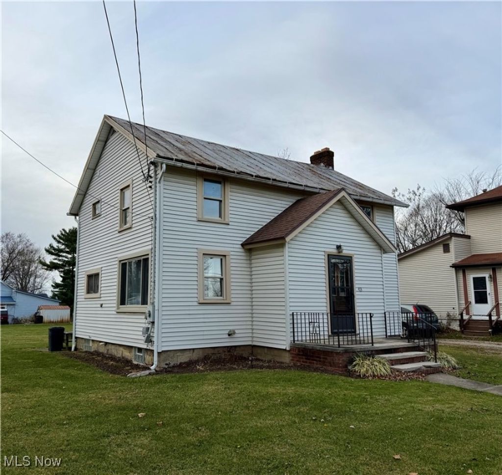 Photo of 413 N Main Street, Polk, OH 44866 (MLS # 5174194)