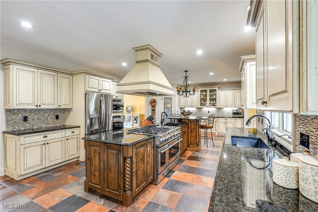 5061 Everton Avenue, Solon, Ohio image 13