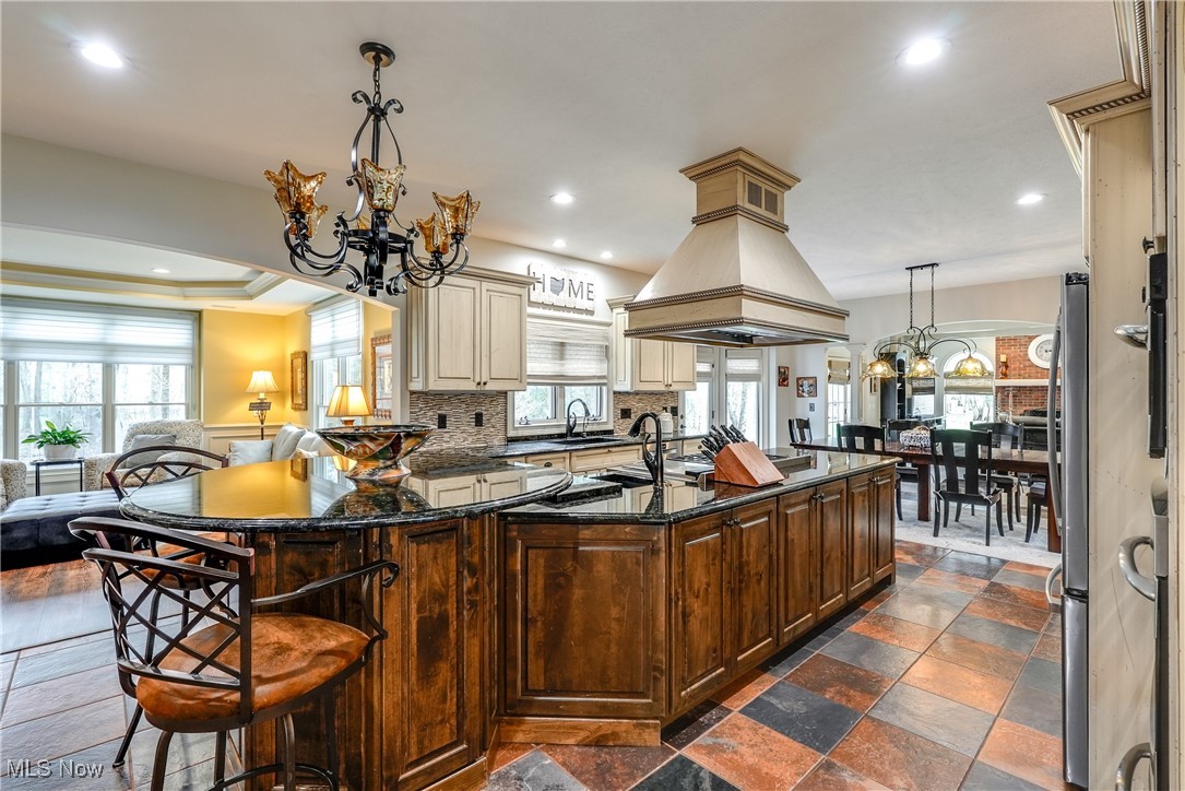 5061 Everton Avenue, Solon, Ohio image 10