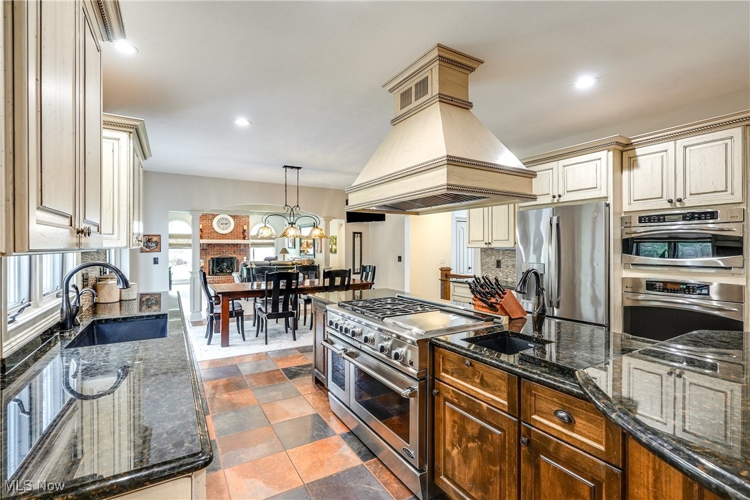 5061 Everton Avenue, Solon, Ohio image 17