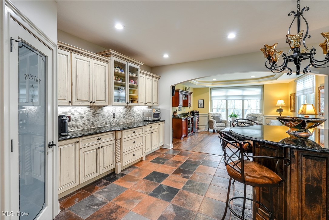 5061 Everton Avenue, Solon, Ohio image 16
