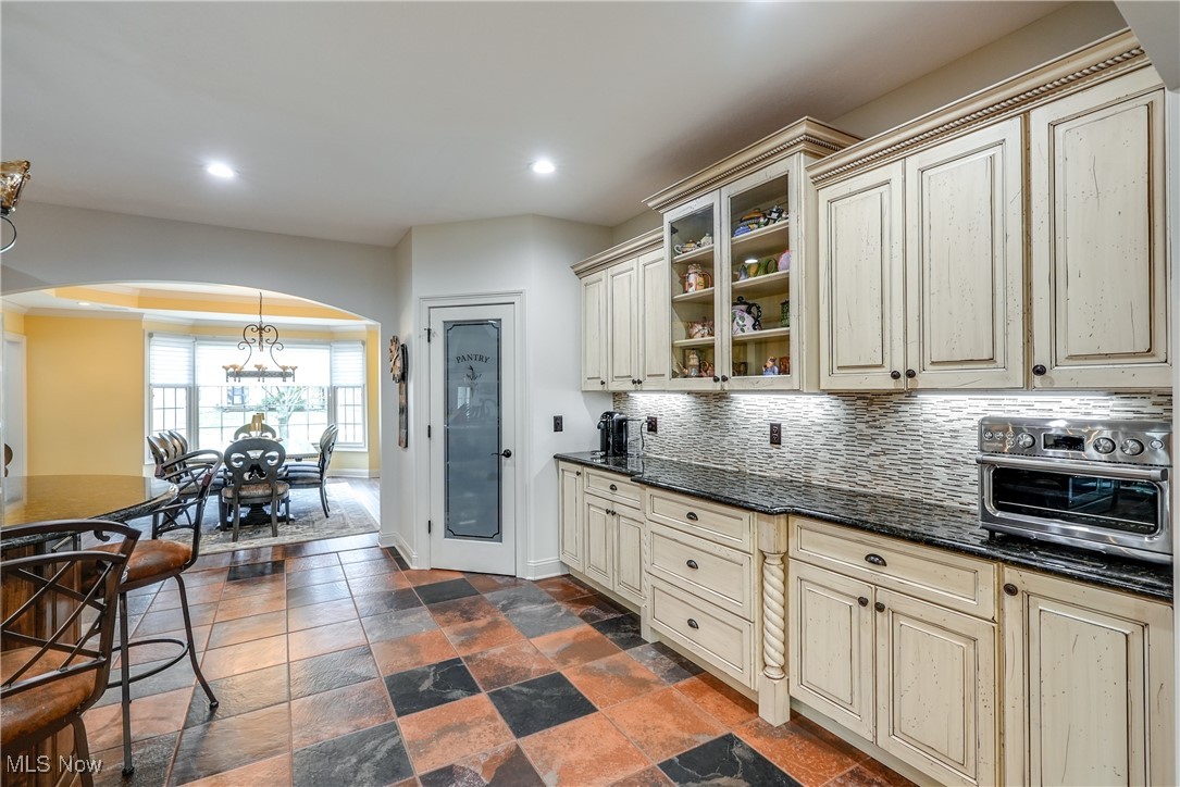 5061 Everton Avenue, Solon, Ohio image 18