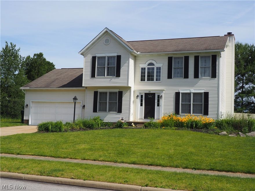 Lot: 85 X 140. Two story foyer into this tastefully decorated colonial in the Dales. Much newer flooring. Newer  stainless steel appliances in the kitchen with eating area that has a sliding glass door to a deck and hot tub in a fenced yard. Formal dining and living room with chair rail and crown molding. Formal living room to sunken family room with fireplace. 1st floor laundry and half bath.  Large master suite to spacious master bath with double sink, deep tub and separate step in shower.  Skylight and walk-in closet.  America's Preferred Home Warranty included.