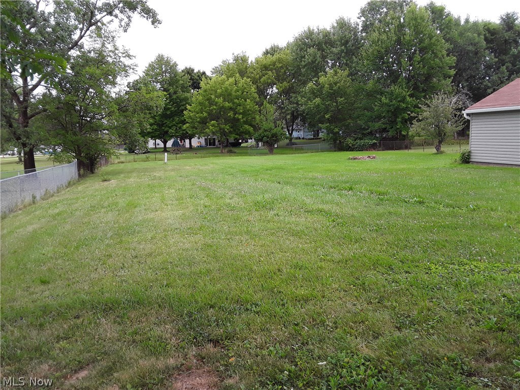 Pinewood Acres Dev Cos Pinewo - Residential