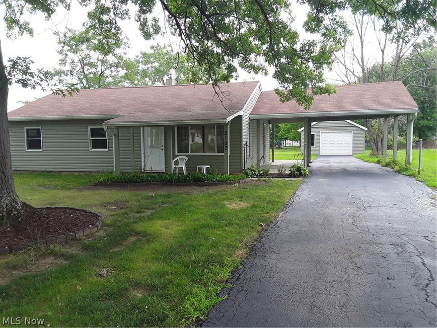 Completely updated 3 Bedroom 1 Bath Ranch in a Great Brunswick Neighborhood. Updates include, New Roof, New Siding, Anderson Windows, New Carpet and Vinyl Flooring, Kitchen and Bathroom have been updated, Cabinets and Light fixtures are newer. New Gutters, Ceiling fans, above counter Microwave, 1 1/2 car garage has a new Roof and Siding.  *Seller offering a Americas Preferred Home Warranty*