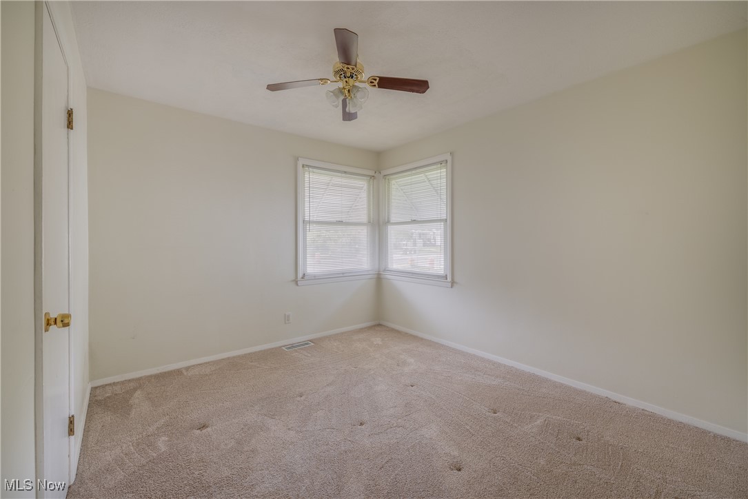 4516 Snow Road, Parma, Ohio image 9