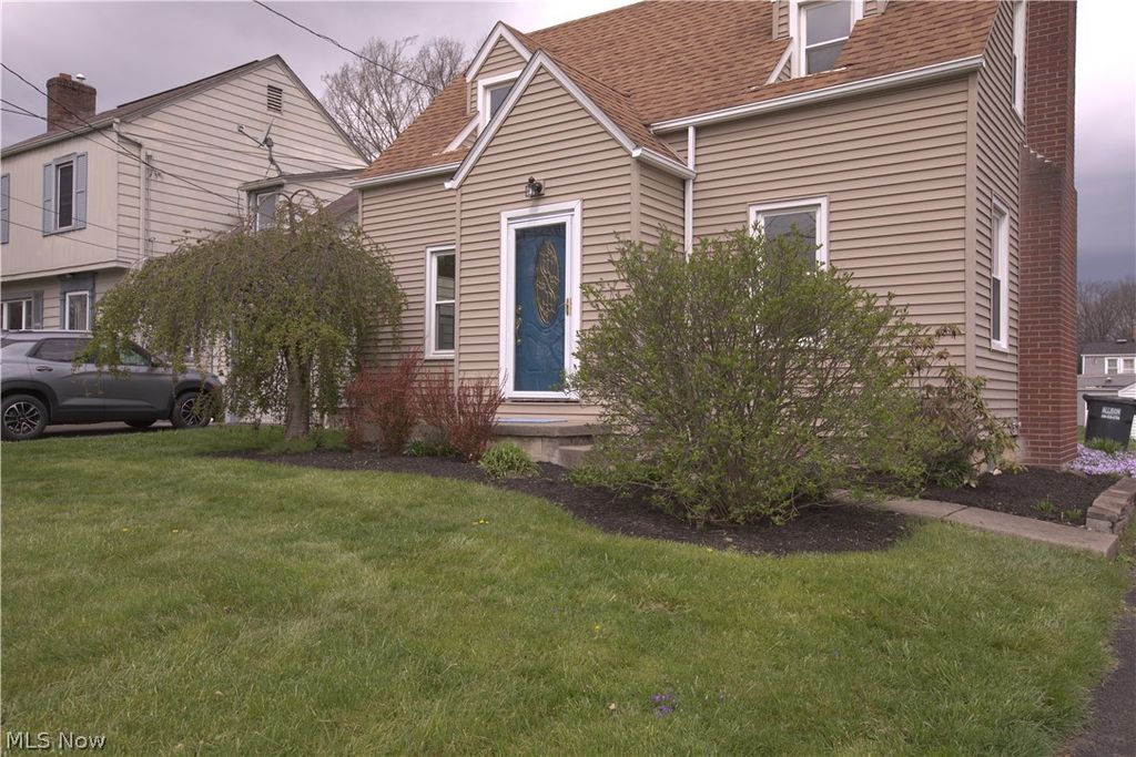 Photo of 246 Oakley Avenue, Boardman, OH 44512 (MLS # 5200968)