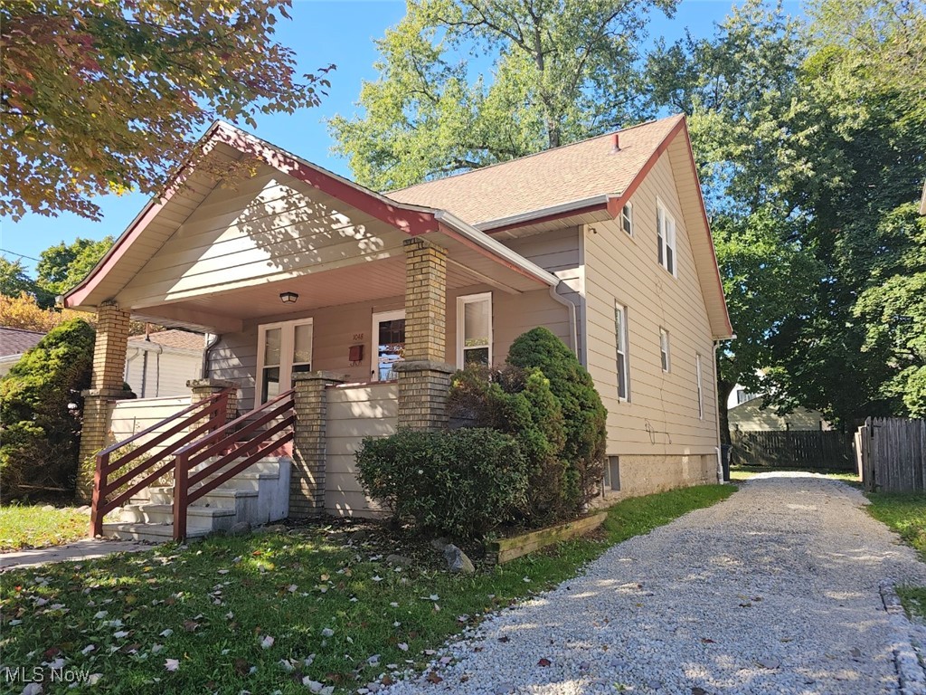 Welcome to 1048 Murray Avenue! This charming and well-maintained three-bedroom, bath and a half, Cape Cod home is ideally situated just minutes from Route 8, offering both convenience and comfort. Recently updated throughout, this home features freshly painted walls and ceilings, along with brand-new plank flooring on the first and second floors. The kitchen and main bathroom have been enhanced with newly installed linoleum for easy maintenance and a clean, modern look. Energy-efficient vinyl replacement windows have been installed throughout the home, helping to reduce utility costs and increase comfort year-round.
Outside, a fresh layer of limestone has been added to the driveway, providing a crisp, clean approach to the property.
Don't miss your chance to own this move-in-ready home!