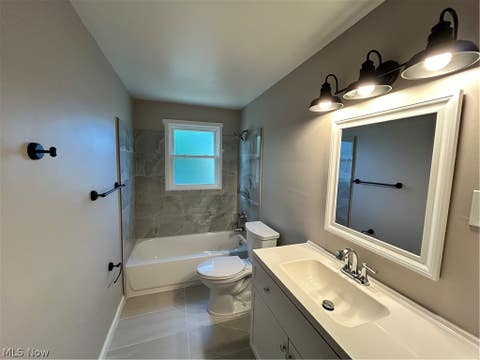 Tiny photo for 201 W Glendale Street, Bedford, OH 44146 (MLS # 5229277)