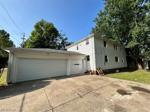 Tiny photo for 201 W Glendale Street, Bedford, OH 44146 (MLS # 5229277)