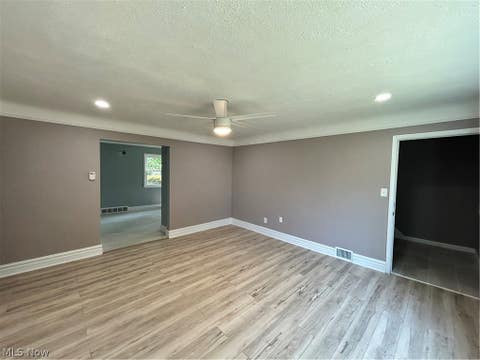 Tiny photo for 201 W Glendale Street, Bedford, OH 44146 (MLS # 5229277)