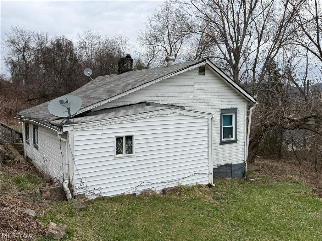 Photo of 306 8th Street, Toronto, OH 43964 (MLS # 5192795)