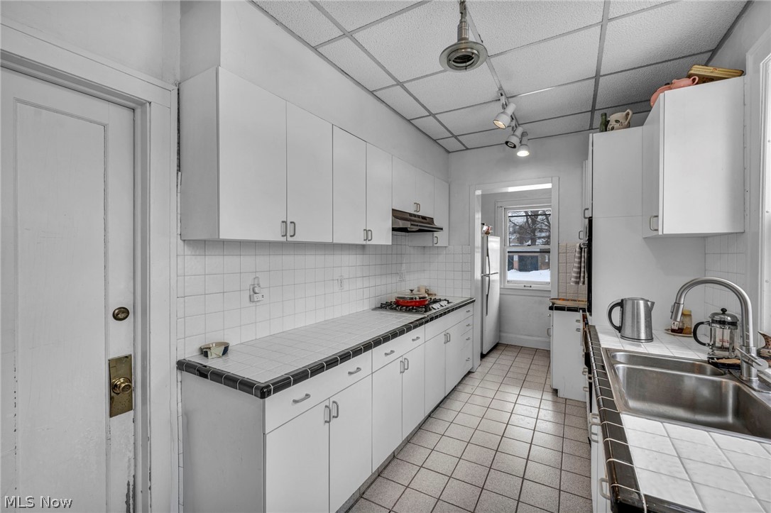 Euclid Heights - Residential Income