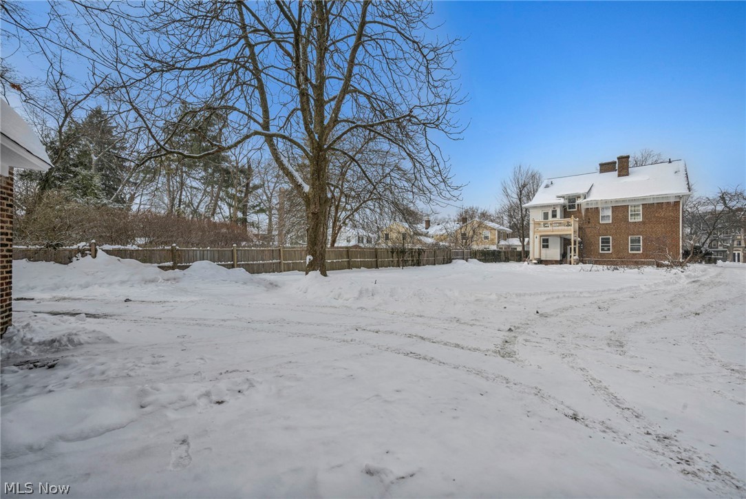 Euclid Heights - Residential Income