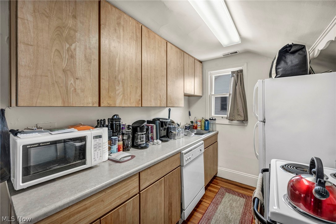 Euclid Heights - Residential Income